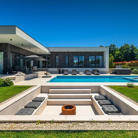 Villa Dea Somnii By Istrialux Svetvinčenat