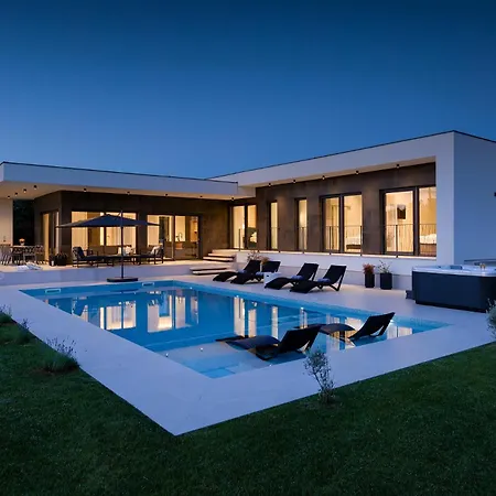 Dea Somnii By Istrialux Вилла