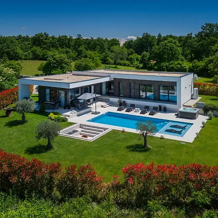 Dea Somnii By Istrialux